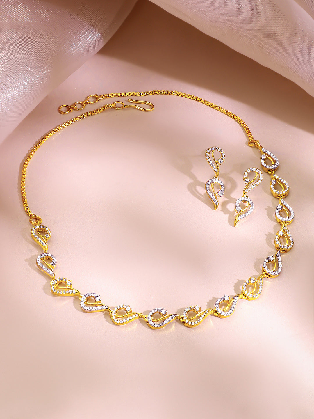【Rubans】Gold Plated Dual Layer Emerald Pearl Bridal Necklace Set｜ゴールドメッキ デュアルレイヤー エメラルド パール ブライダル ネックレスセット