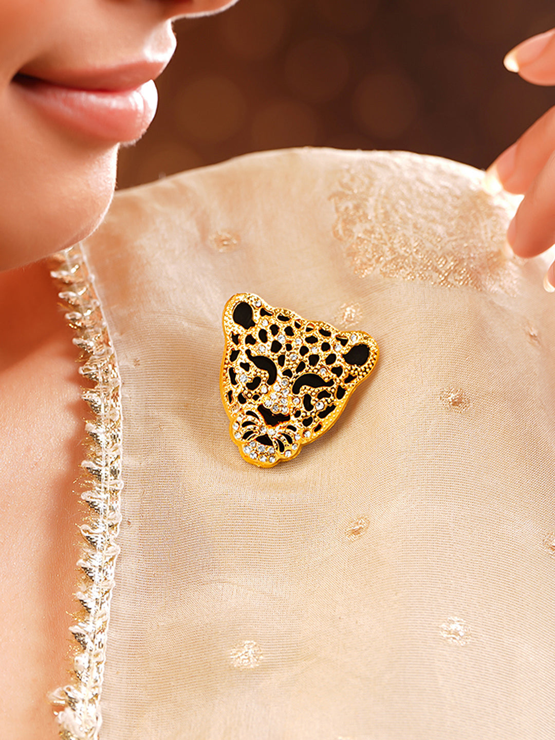 【Rubans】 Crystal Leopard Motif Statement Brooch｜クリスタル レオパードモチーフ ステートメント ブローチ