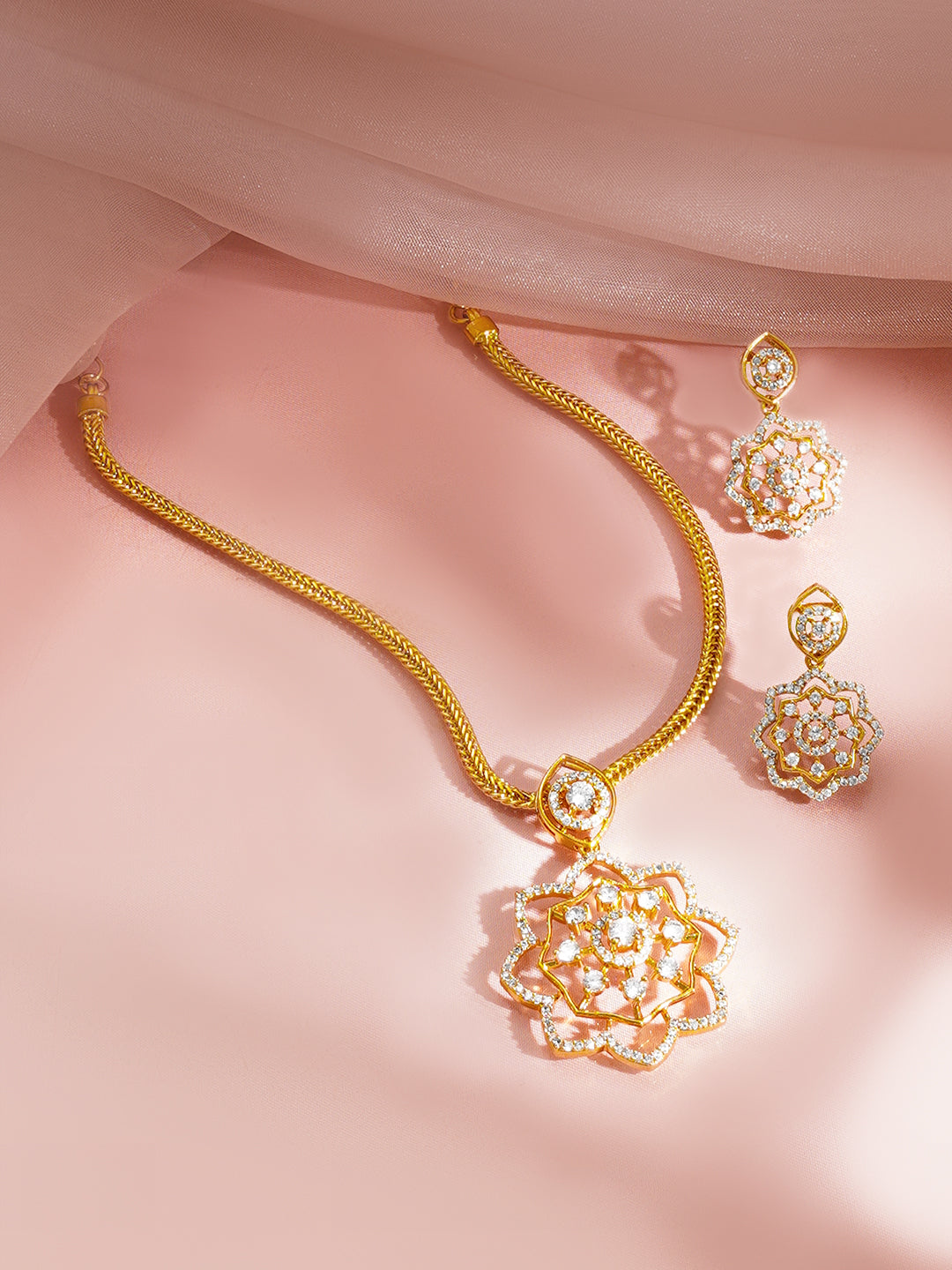 Ruby Bloom Statement Necklace Set Length - NS: 11.5 cm / E: 3 cm