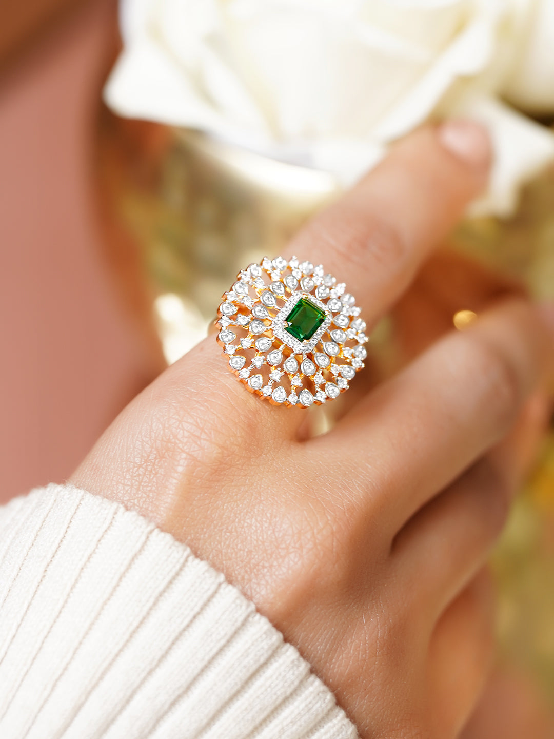 American Diamond Zirconia Green Studded Statement Ring フリーサイズ