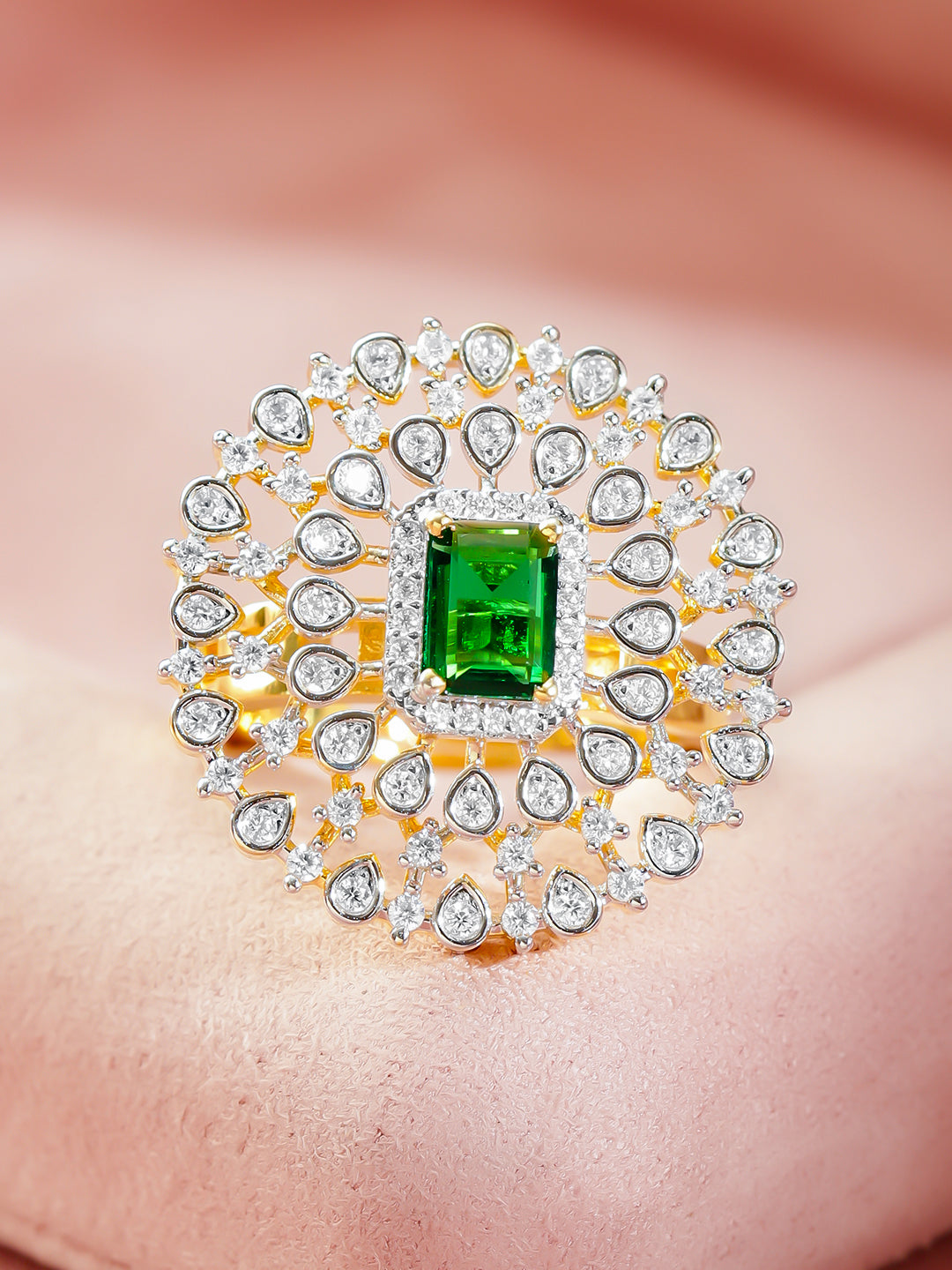 American Diamond Zirconia Green Studded Statement Ring フリーサイズ