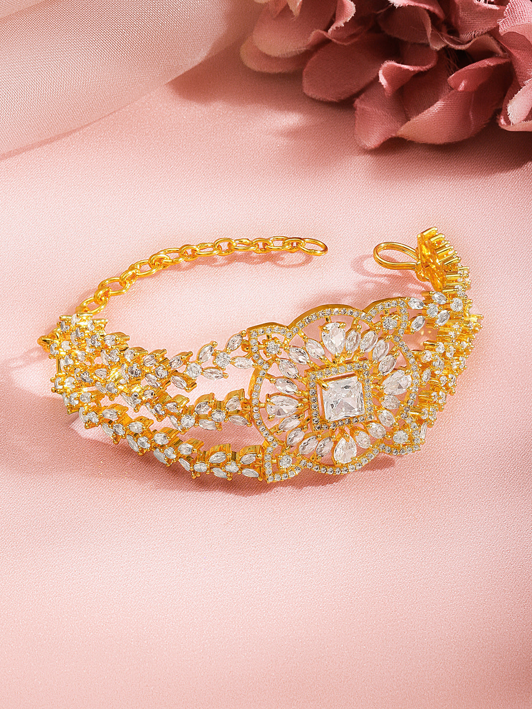 Golden Bloom Statement Glow Bracelet フリーサイズ