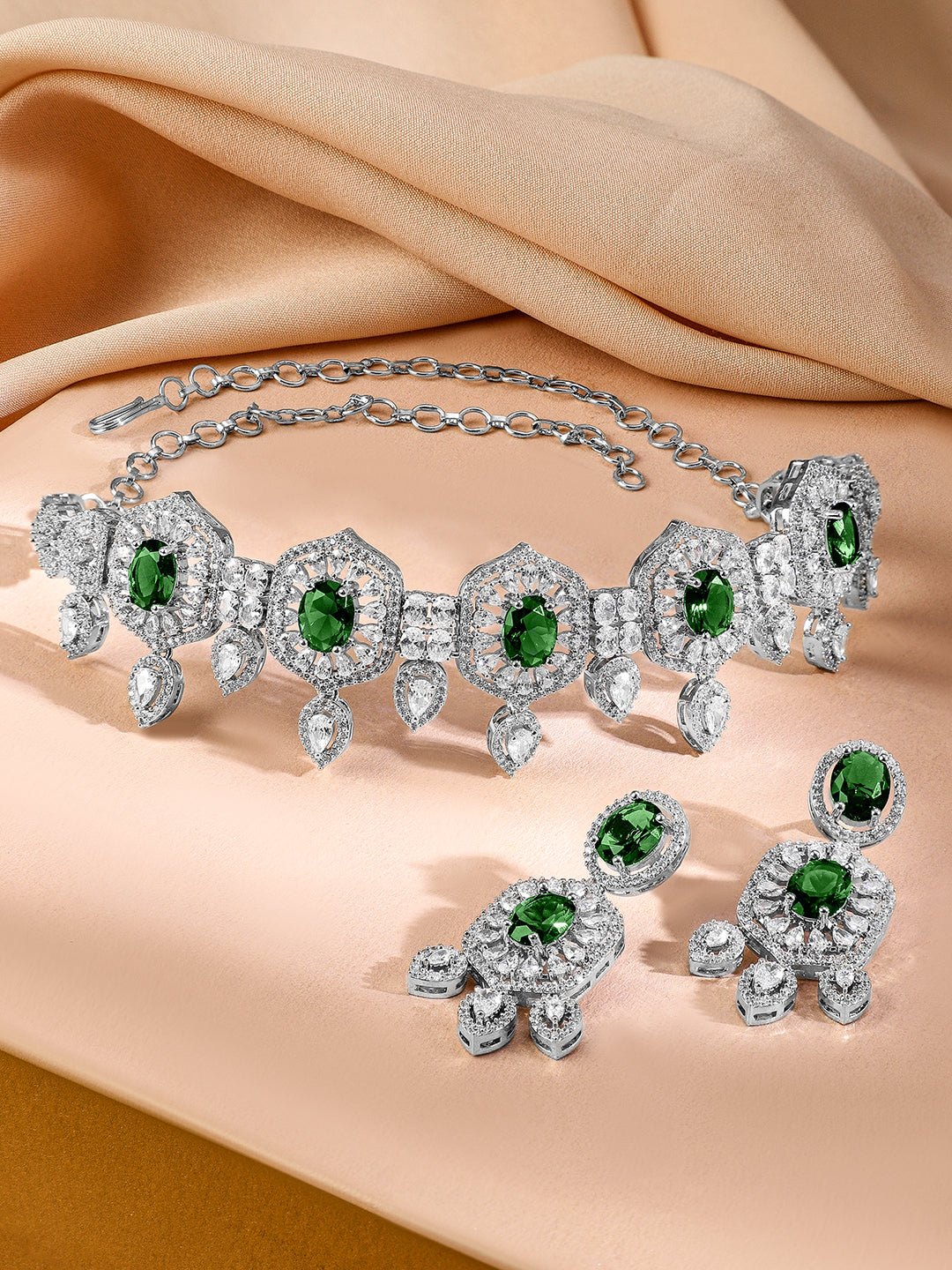 Green Choker Set with American Diamond Zirconia フリーサイズ