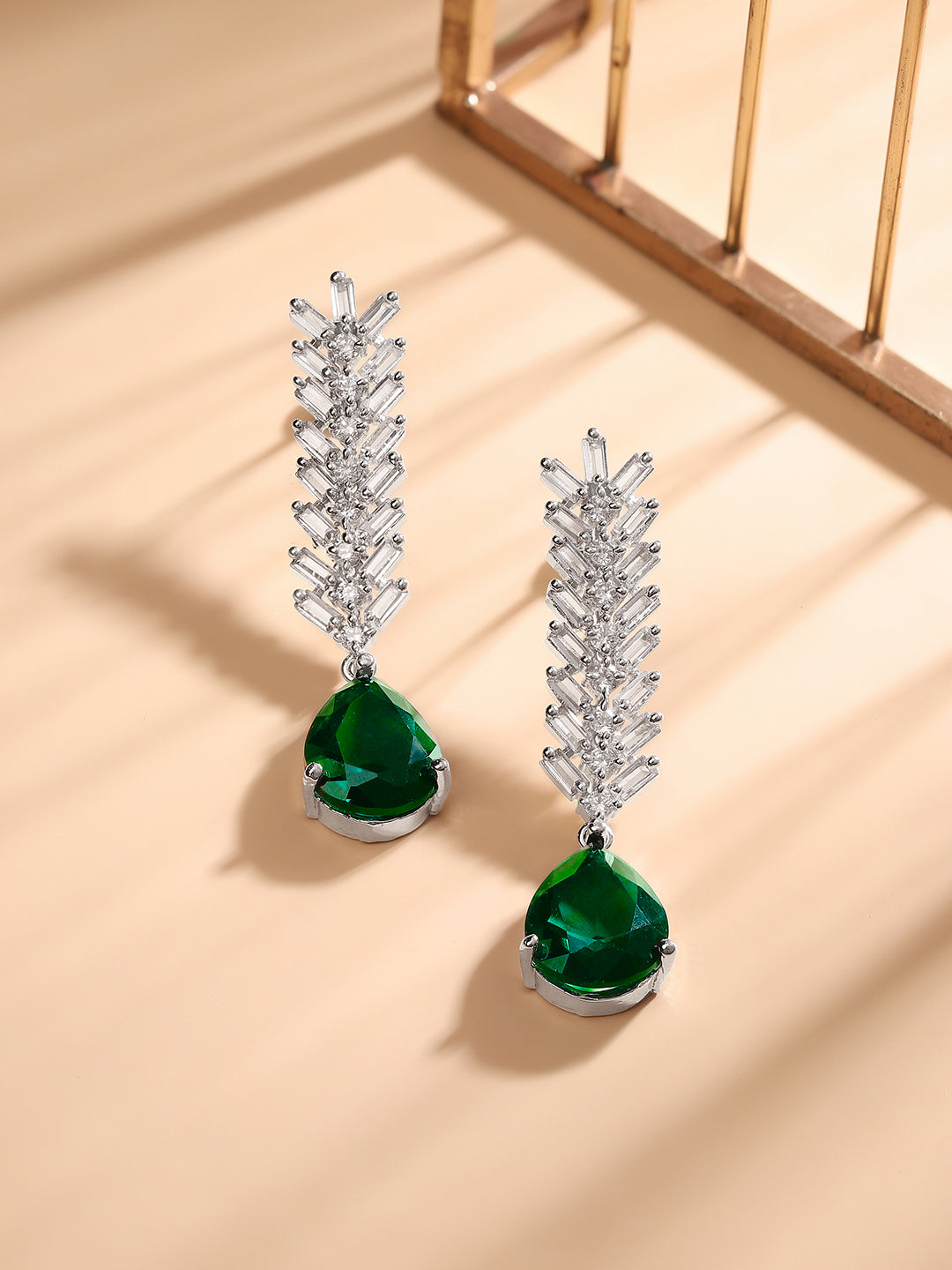 Green Crystal Accented American Diamond Zirconia Danglers フリーサイズ