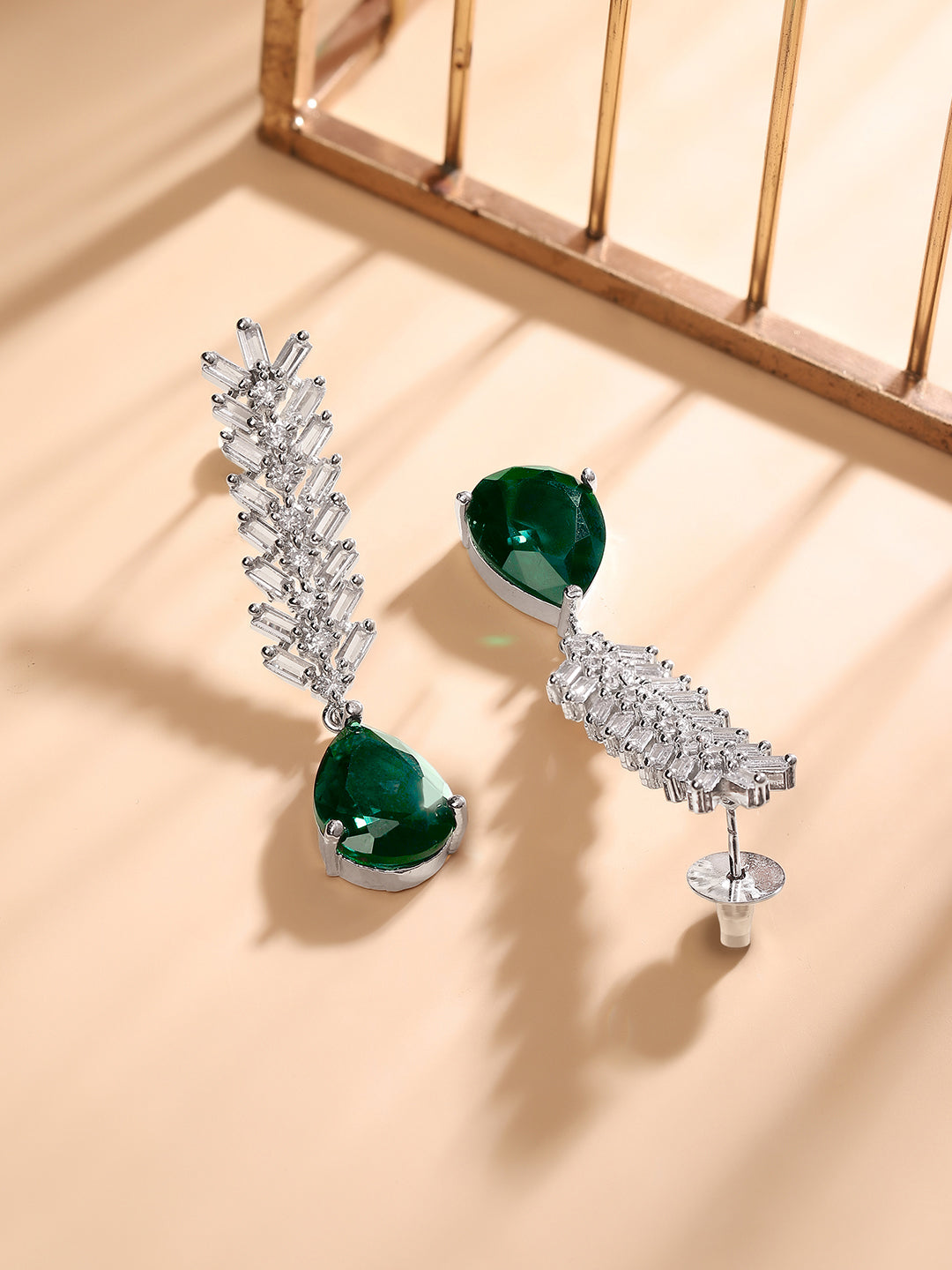 Green Crystal Accented American Diamond Zirconia Danglers フリーサイズ