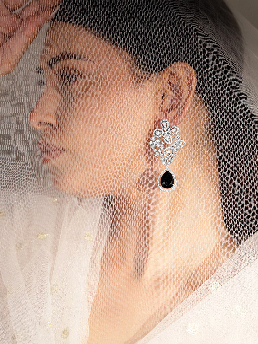 Red Carpet Ready Black Crystal Earrings フリーサイズ