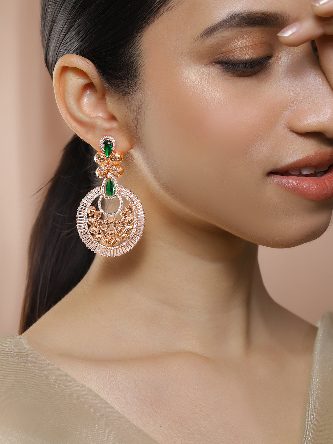 Luxe Artistic Green & white Danglers Green