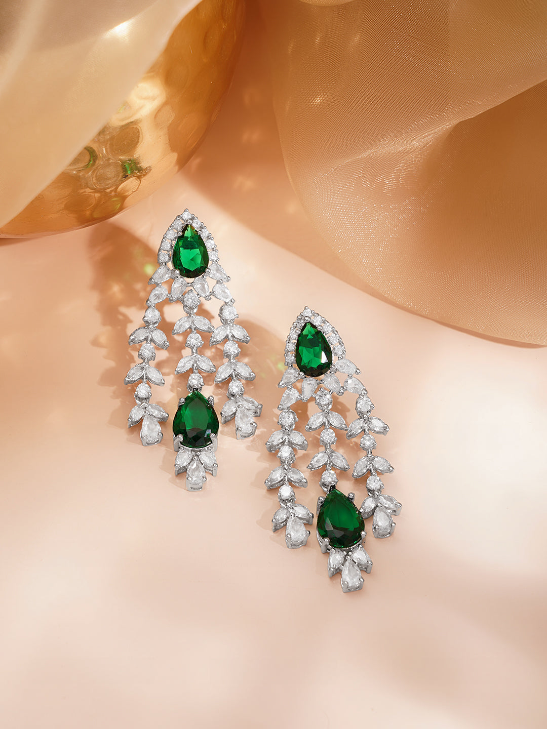 Luxe Emerald Drop Chandelier Earrings フリーサイズ