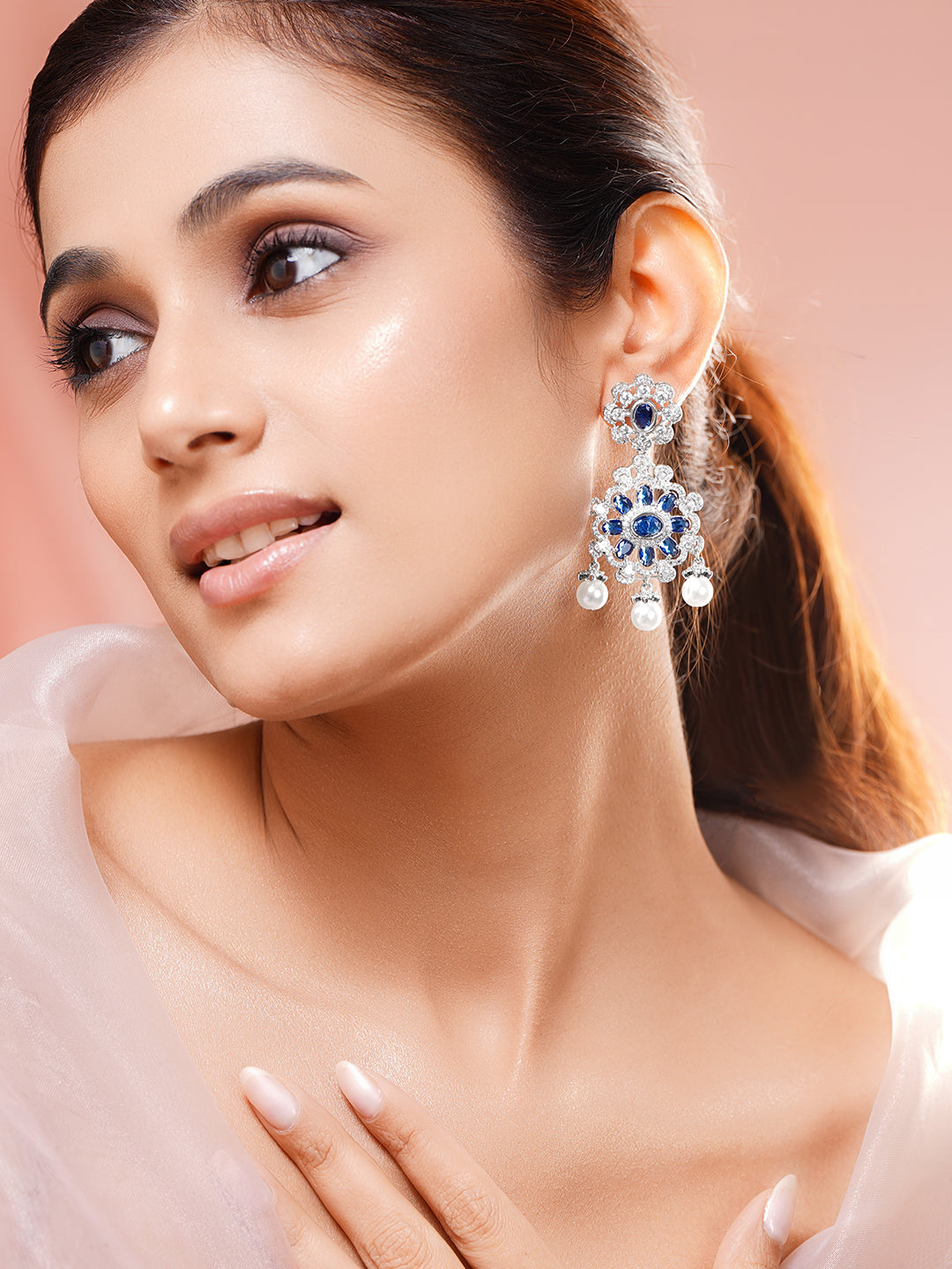 Midnight Bloom Pearl Dangler Earrings フリーサイズ