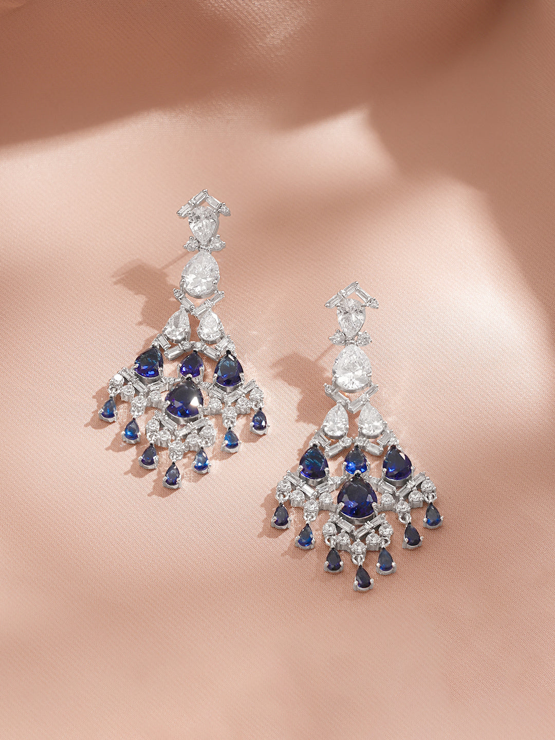 【Rubans】 Rhodium Plated Teardrop American Diamond Zirconia Blue & Silver Dangler Earrings｜ロジウムメッキ ティアドロップ アメリカンダイヤモンド ブルー＆シルバー ダングラーイヤリング