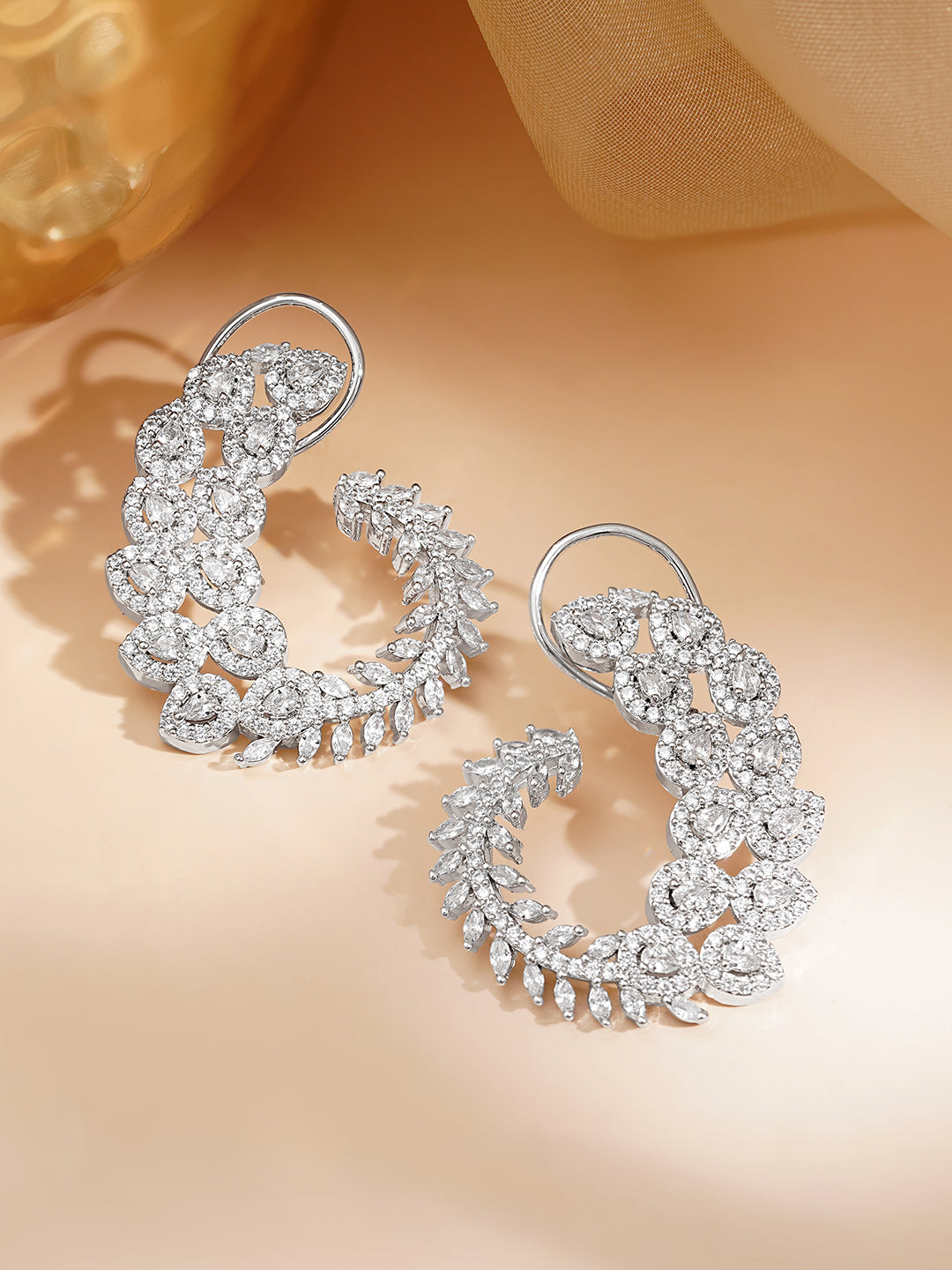 Celestial Bloom Spark Stud Earrings フリーサイズ