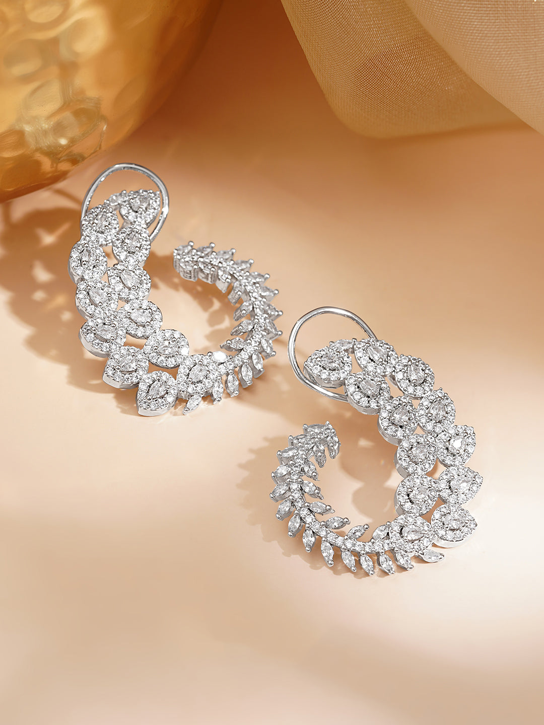 Celestial Bloom Spark Stud Earrings フリーサイズ