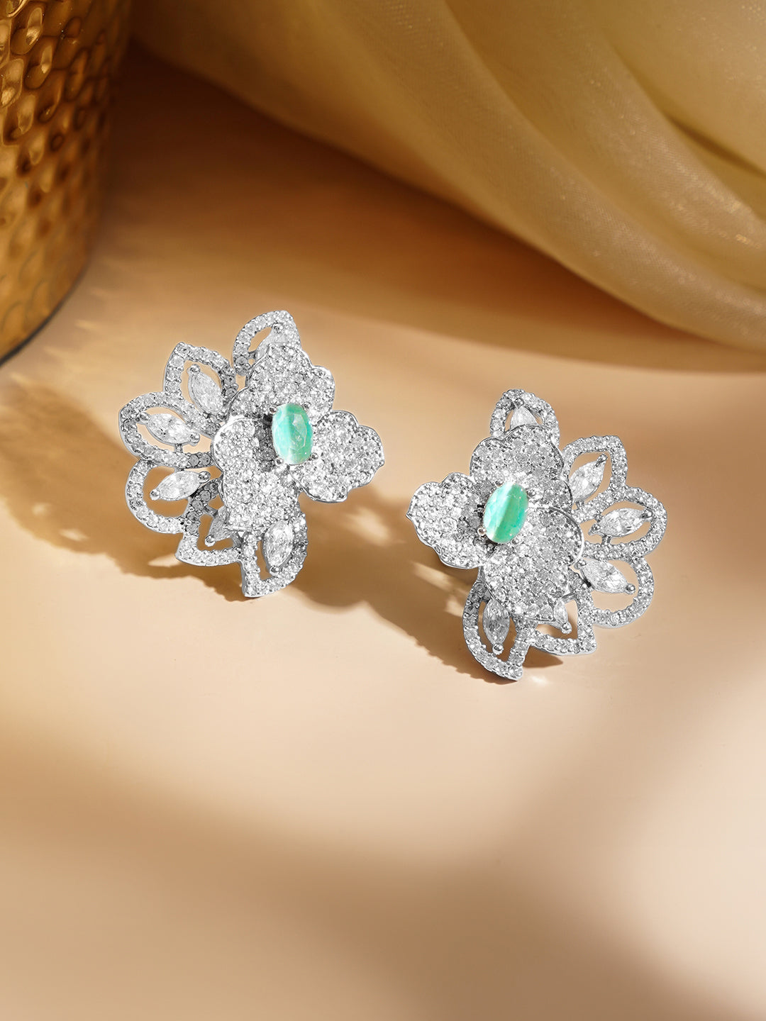 【Rubans】 Rhodium Plated Floral American Diamond Zirconia Stud Earrings｜ロジウムメッキ フローラル アメリカンダイヤモンド ジルコニア スタッドイヤリング