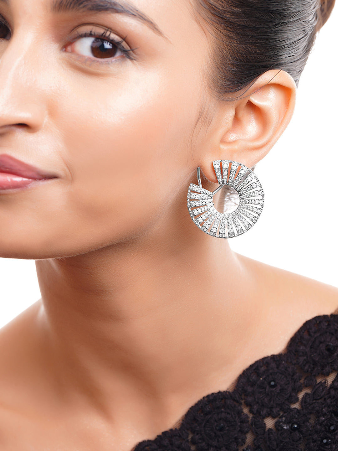 【Rubans】 Rhodium Plated American Diamond Zirconia Round Stud Earrings｜ロジウムメッキ アメリカンダイヤモンド ジルコニア ラウンド スタッドイヤリング
