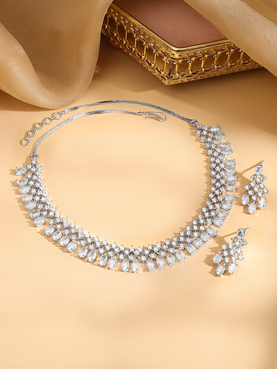 Rubans Rhodium-Plated White Cubic Zirconia Studded Statement Necklace Set フリーサイズ