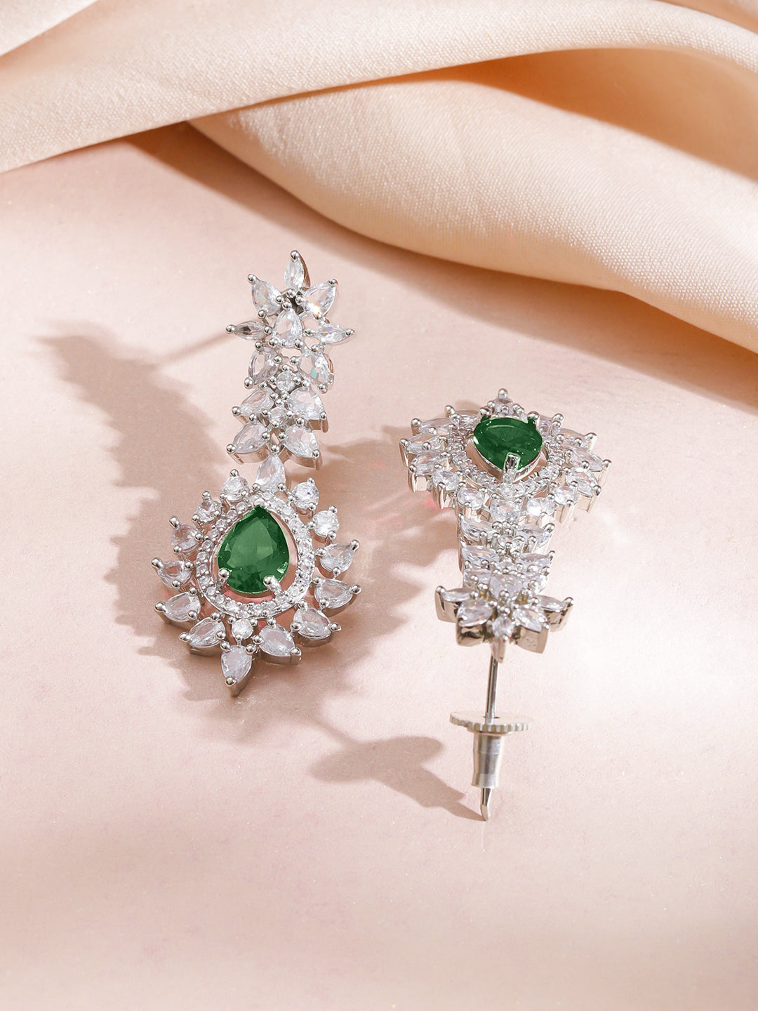The Queen’s Symphony Green Necklace Set フリーサイズ