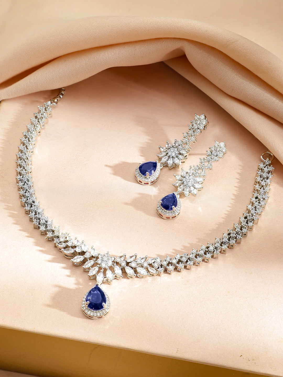 American Diamond Zirconia Necklace Set With Blue Sapphire フリーサイズ