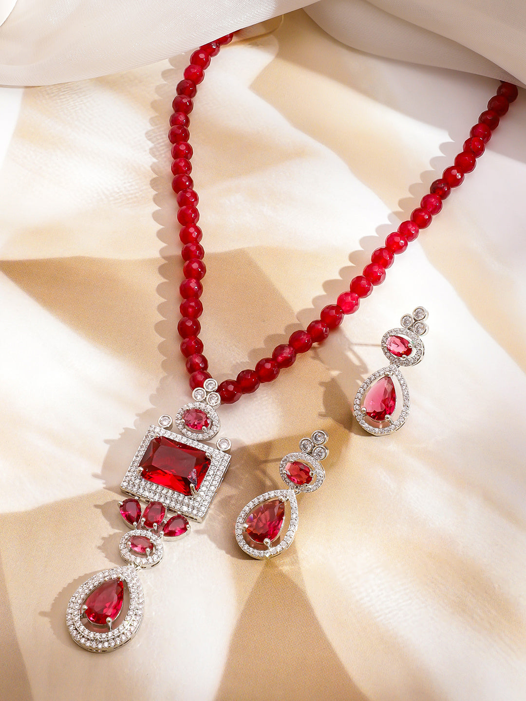 Temple Serenity Emerald Necklace Set フリーサイズ