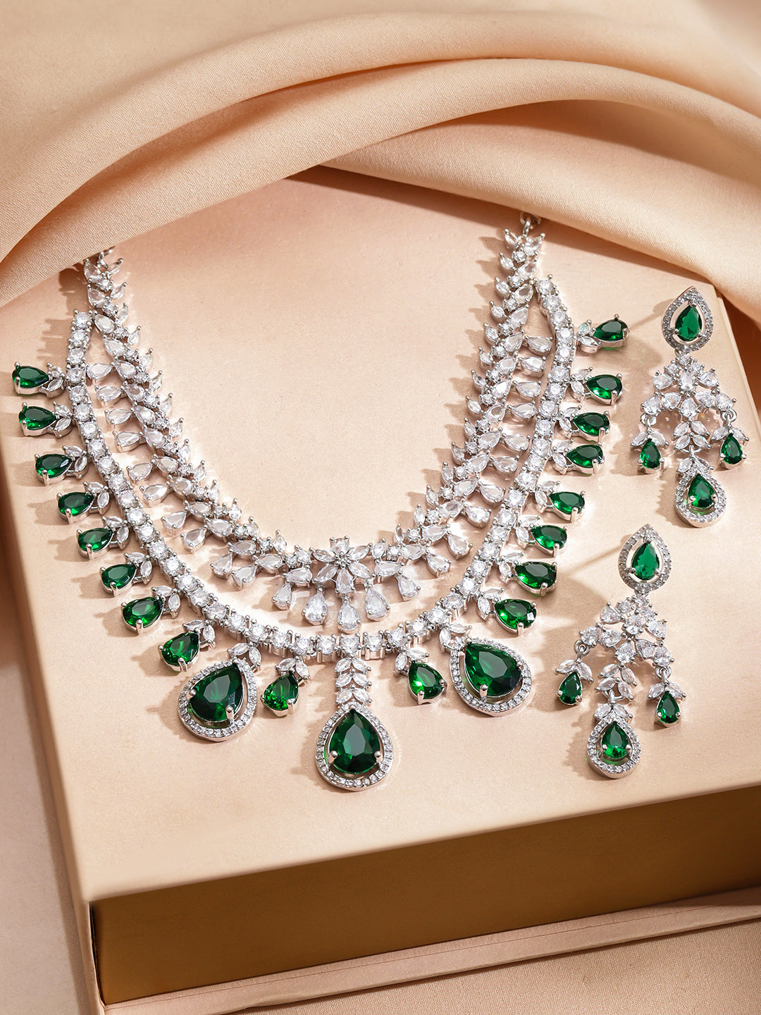 Emerald Crown Necklace Set フリーサイズ