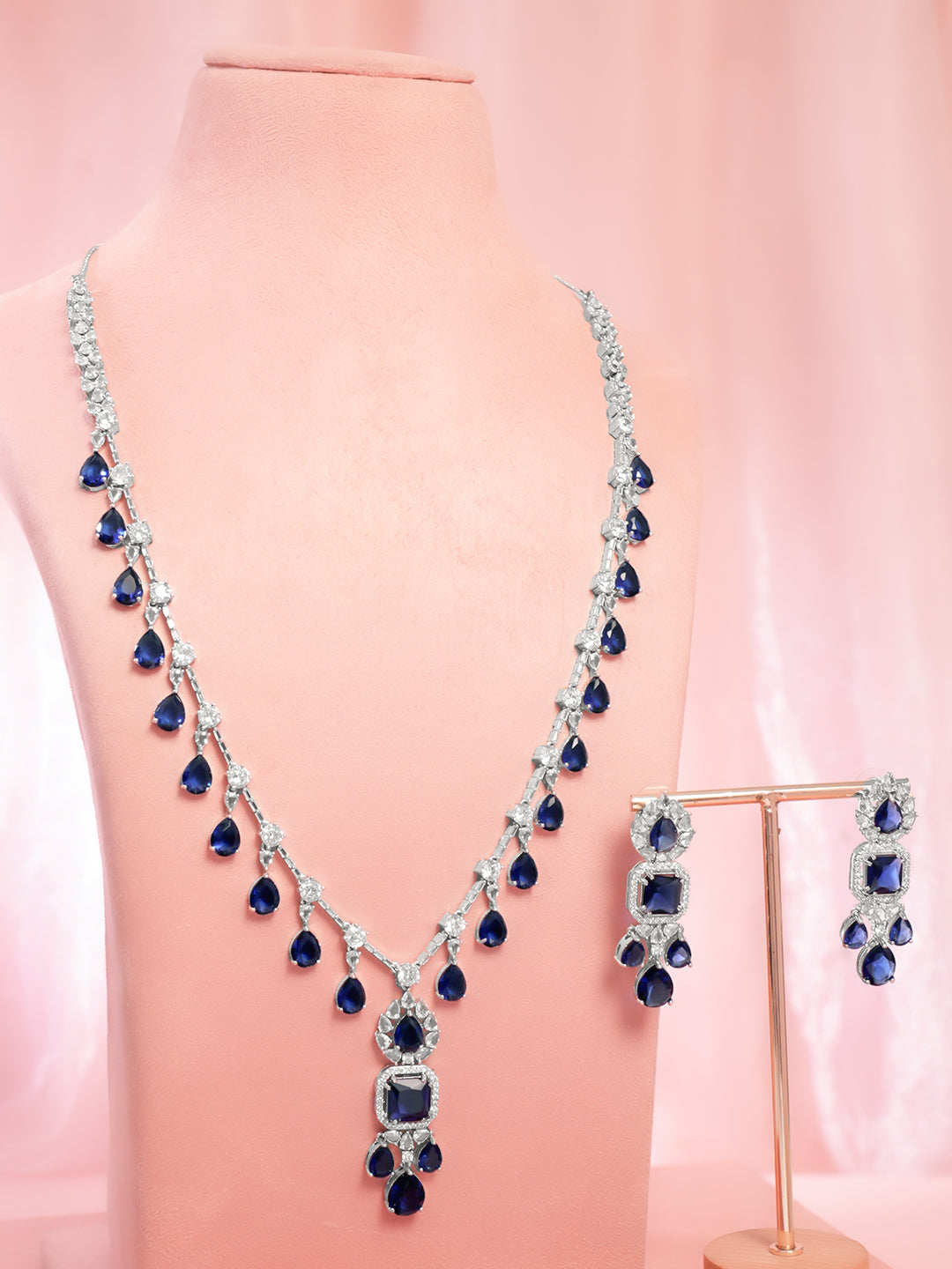 【Rubans】 Rhodium Plated Midnight Blue Crystal Cubic Zirconia Teardrop Necklace Set｜ロジウムメッキ ミッドナイトブルー クリスタル ジルコニア ティアドロップ ネックレスセット