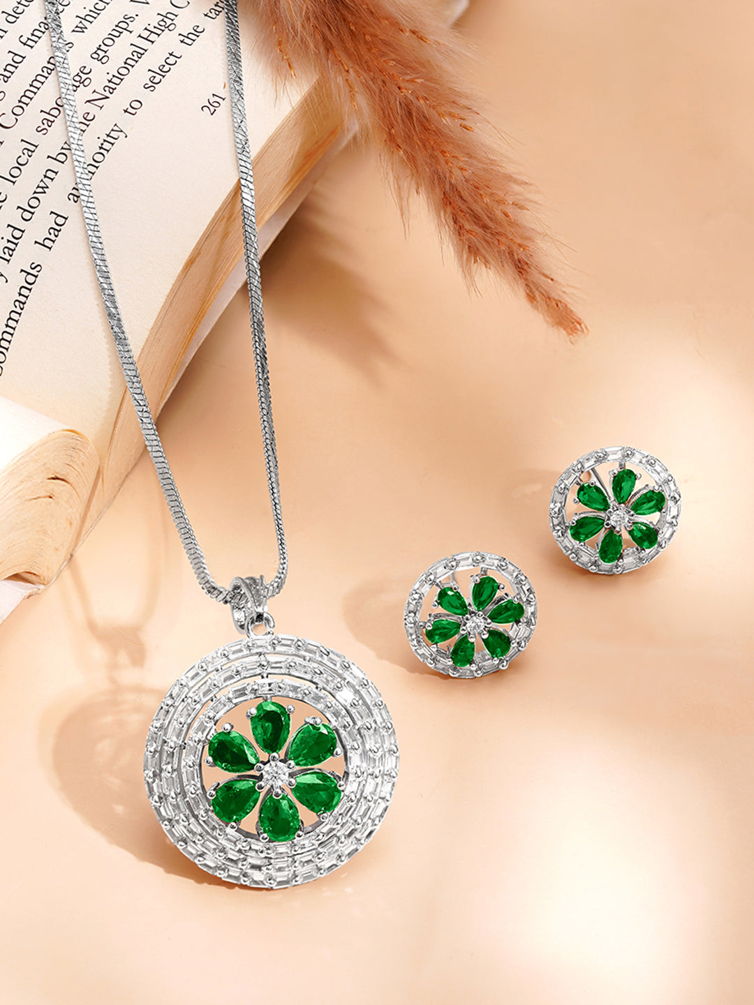 Emerald Bloom Sparkle Pendant Set フリーサイズ