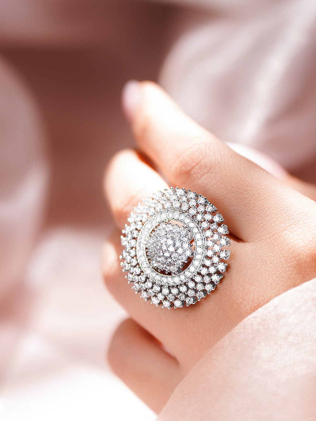 Cubic Zirconia Sunburst Cocktail Ring フリーサイズ