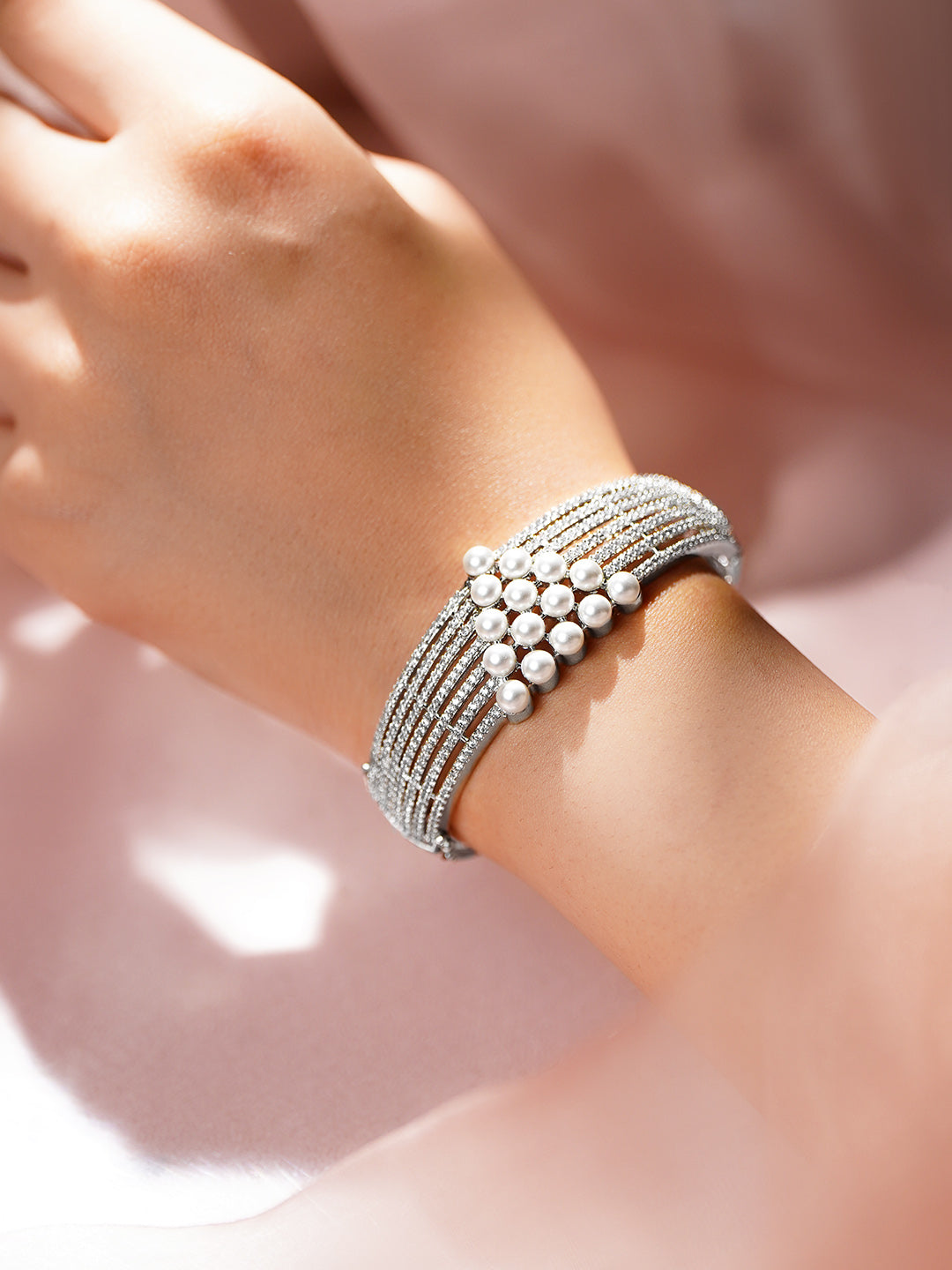 【Rubans】 Rhodium Plated Pearl Lattice Statement Bracelet｜ロジウムメッキ パール ラティス ステートメント ブレスレット