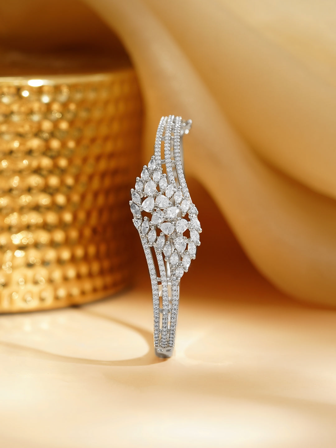 【Rubans】 Rhodium Plated American Diamond Zirconia Leaf Motif Bracelet｜ロジウムメッキ アメリカンダイヤモンド ジルコニア リーフモチーフ ブレスレット