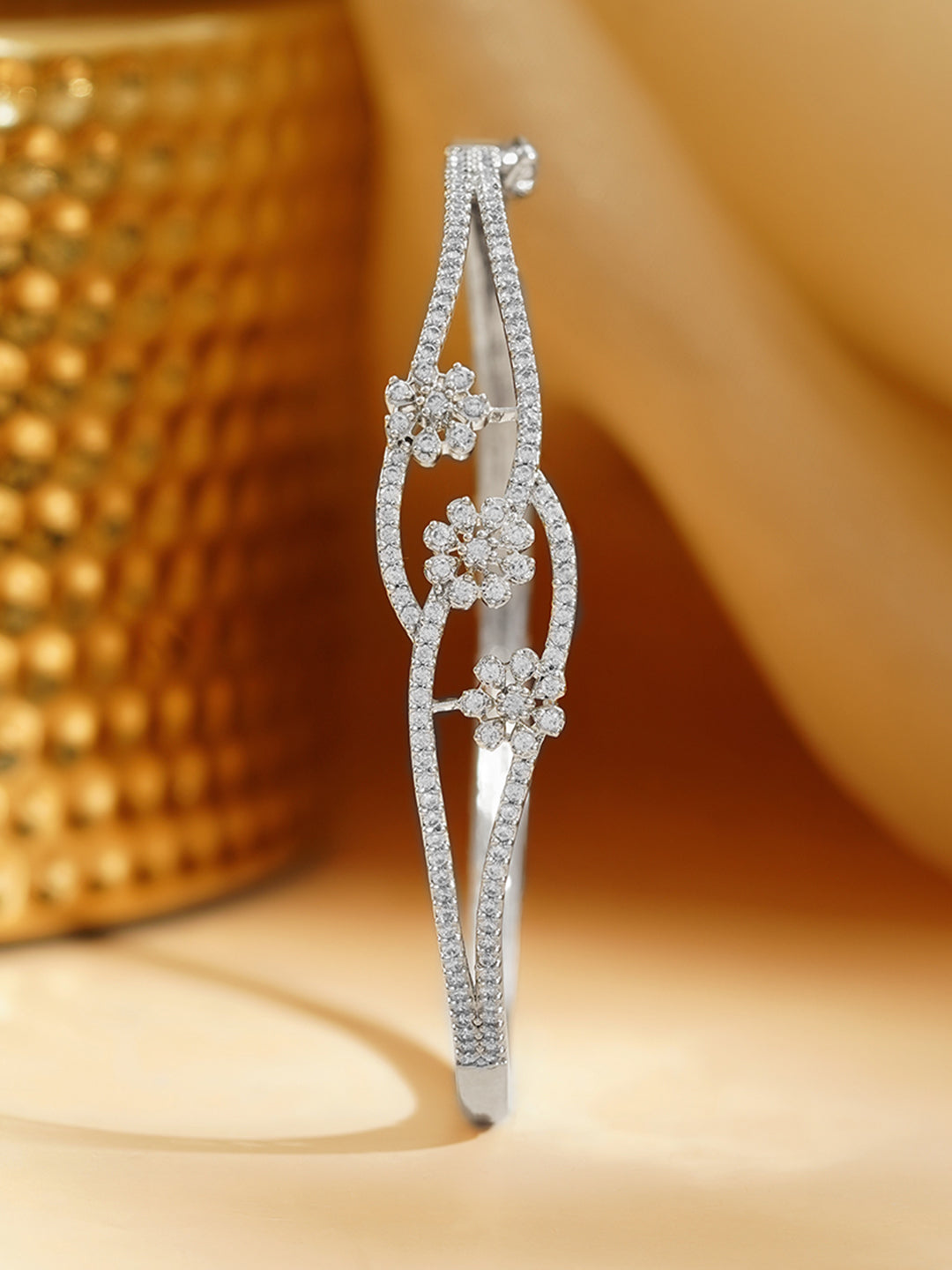 Crystal Bloom Statement Bracelet Length - 2.6 cm