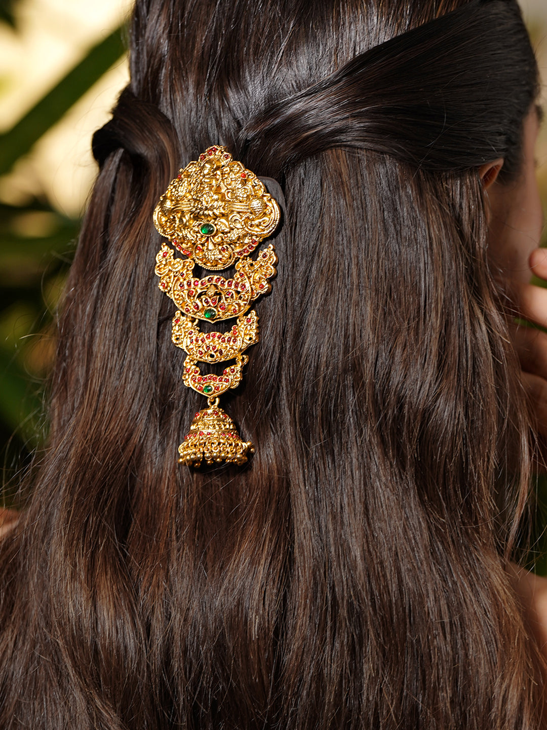 Pink Studded Laxmi Motif Gold Hair Brooch フリーサイズ