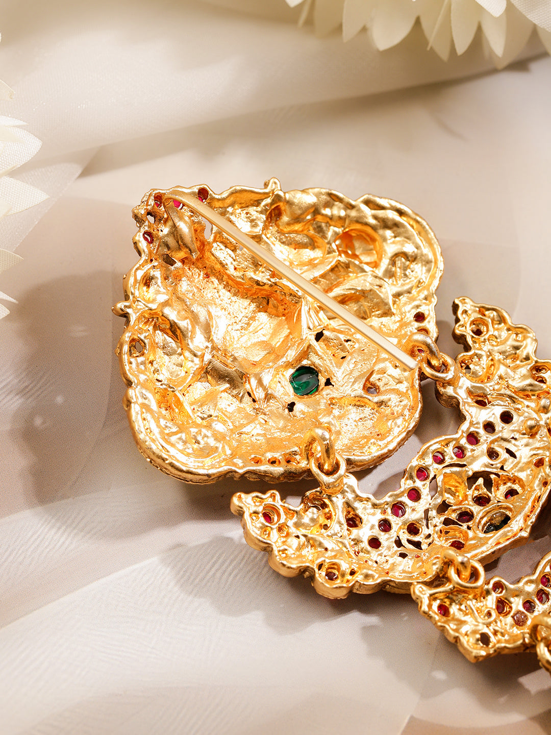 Pink Studded Laxmi Motif Gold Hair Brooch フリーサイズ
