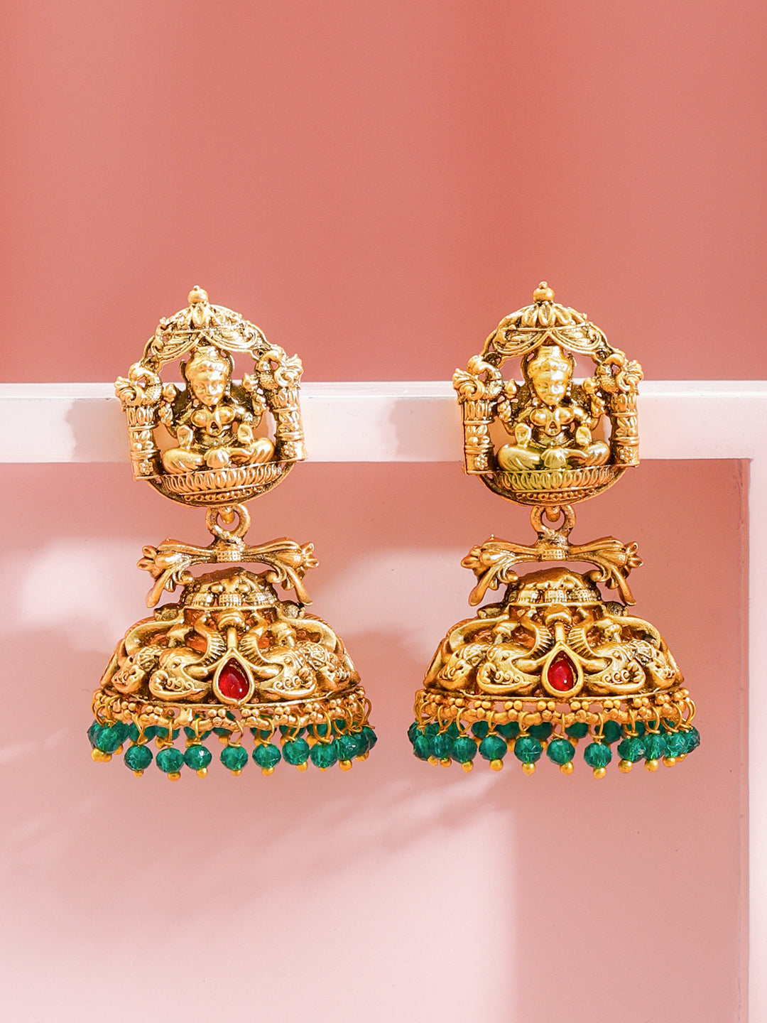 Green Beaded Temple Motif Gold Jhumkas フリーサイズ