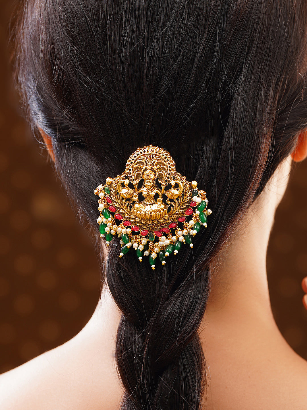 【Rubans】 Gold Plated Temple Moti Ruby Studded Pearl Drop Green Beaded Hair Brooch｜ゴールドメッキ テンプル モティ ルビー パールドロップ グリーンビーズ ヘアブローチ