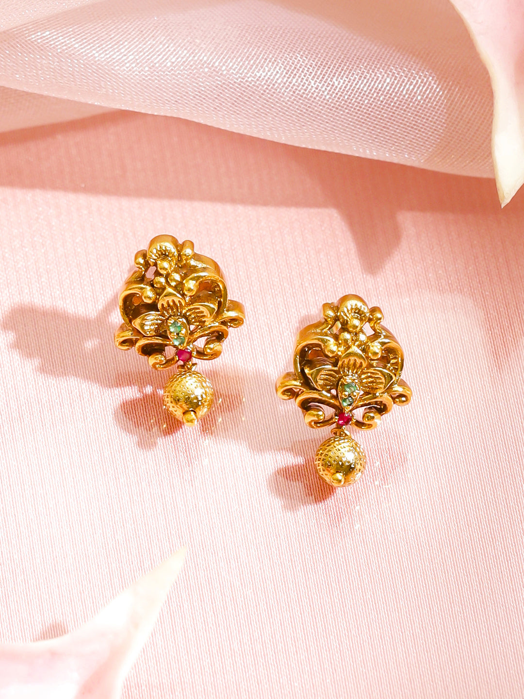 White Studded Temple Necklace Set フリーサイズ