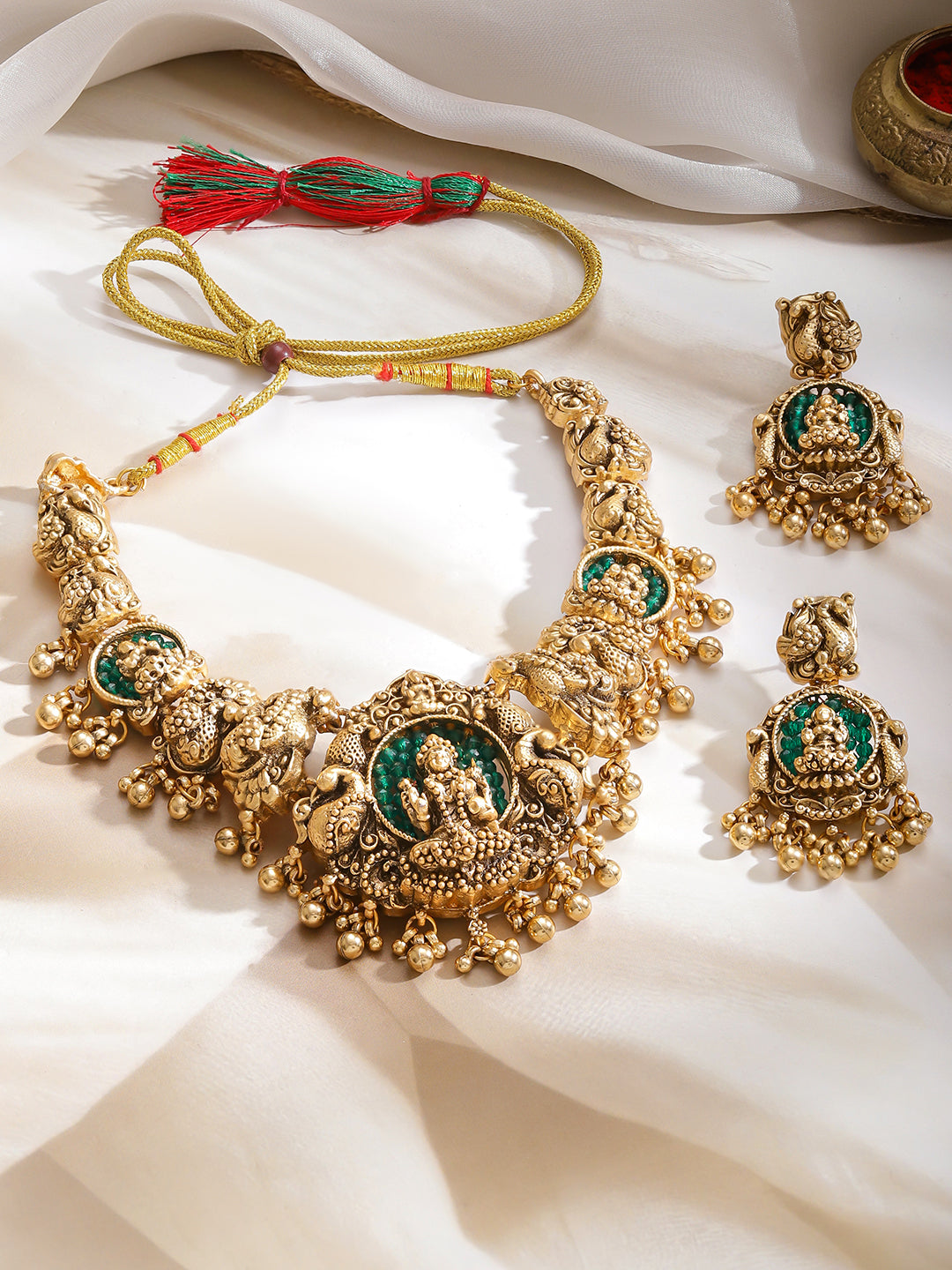 Laxmi Motif Green Bedded Gold Necklace Set フリーサイズ