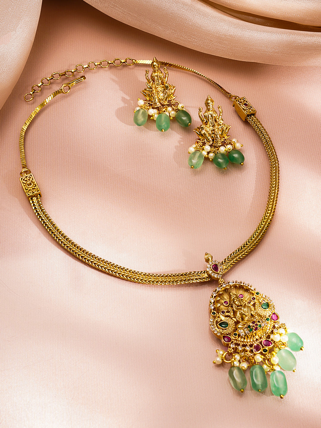 Temple Pendant Pastel Green Bead Necklace Set フリーサイズ
