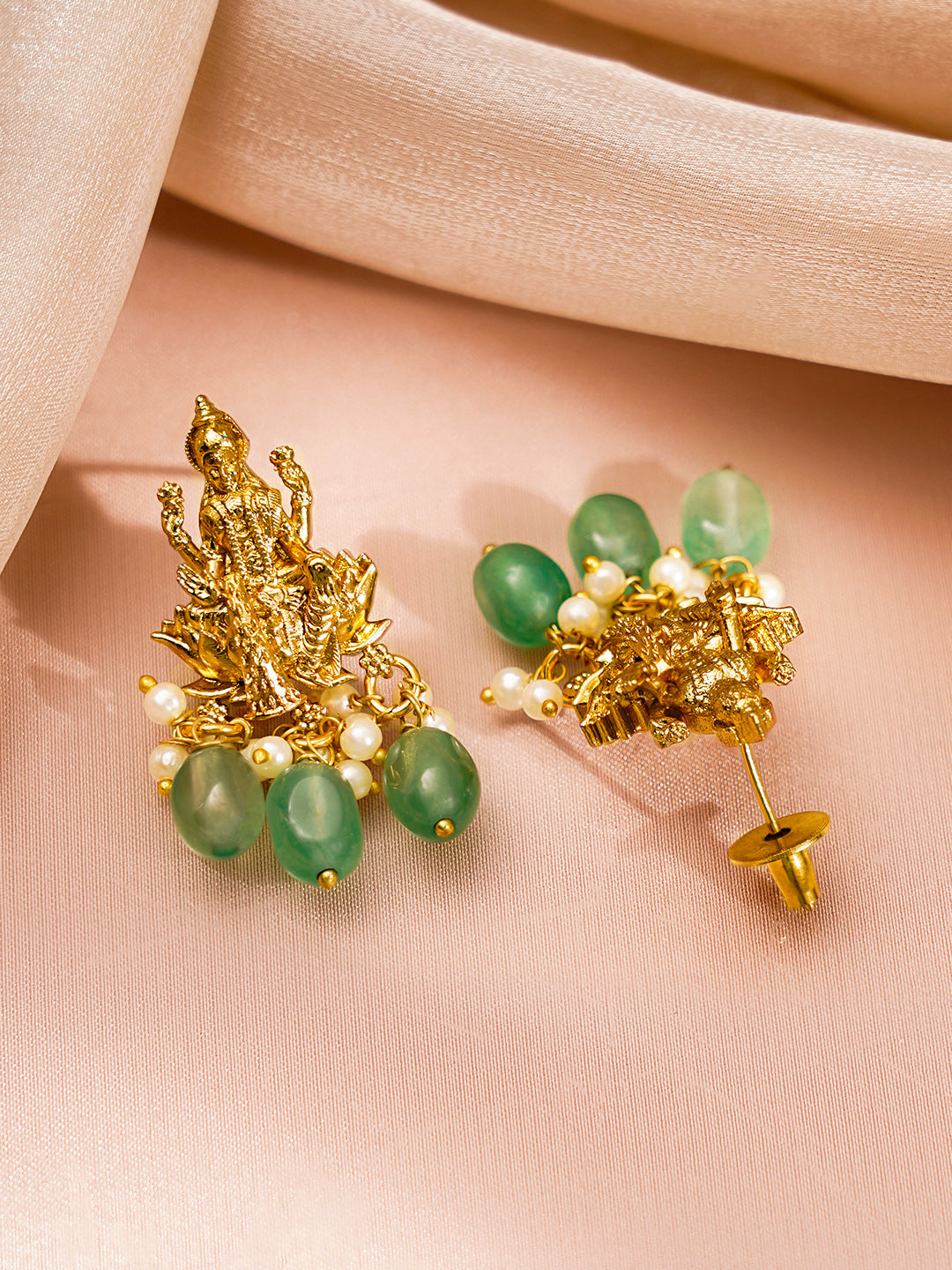 Temple Pendant Pastel Green Bead Necklace Set フリーサイズ