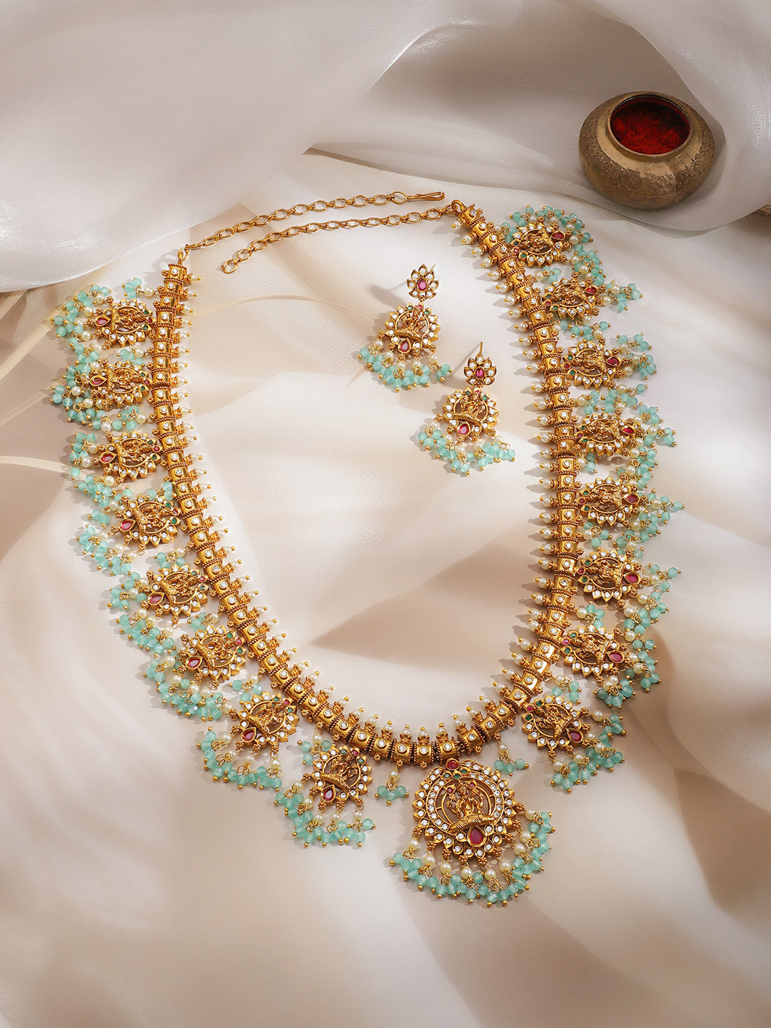 【Rubans】 Gold Plated Kundan Blue Beaded Laxmi Motif Necklace Set｜ゴールドメッキ クンダン ブルービーズ ラクシュミーモチーフ ネックレスセット