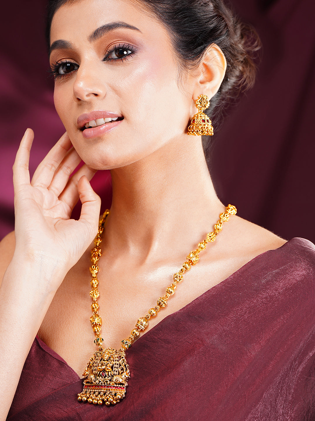 Goddess Bloom Temple Necklace Set Length - 28 cm