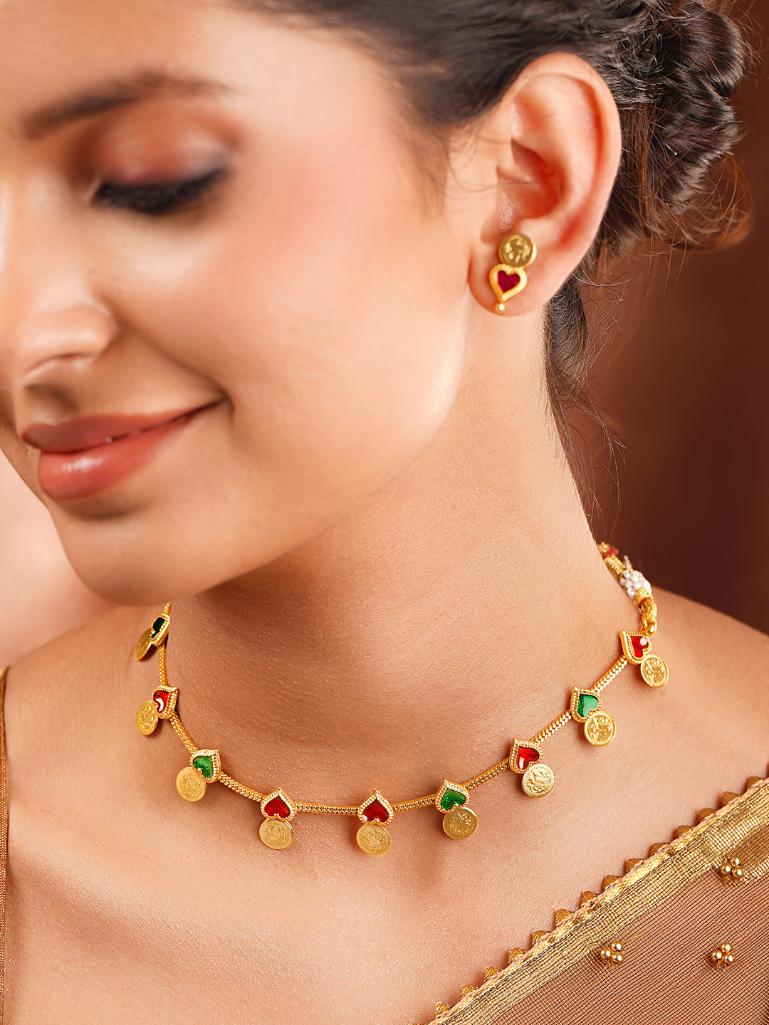 【Rubans】 Gold Plated Laxmi Moti Heart Design Multicolor Necklace Set｜ゴールドメッキ ラクシュミー モティ ハートデザイン マルチカラー ネックレスセット