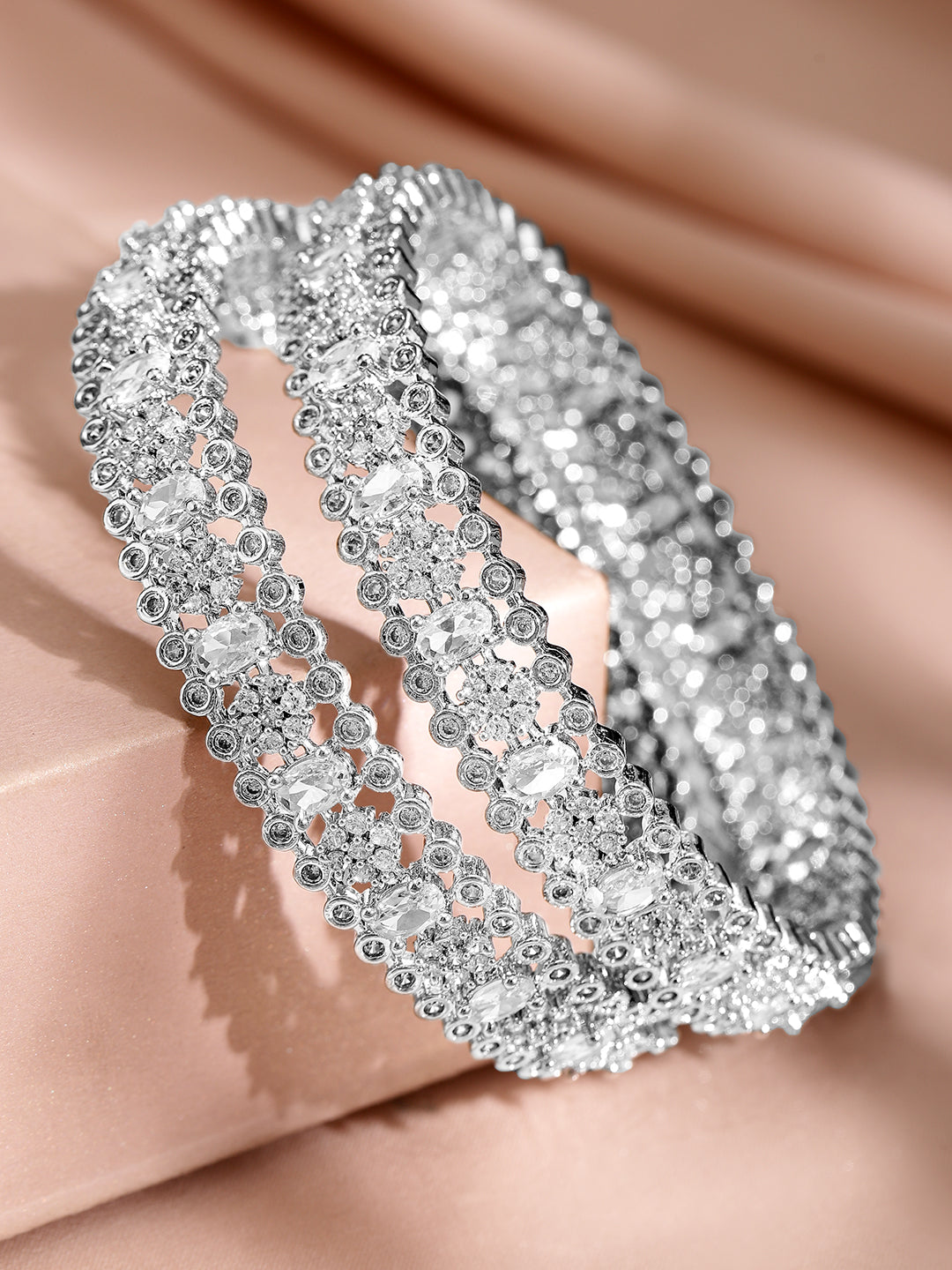 Charming American Diamond 2.4 - Small