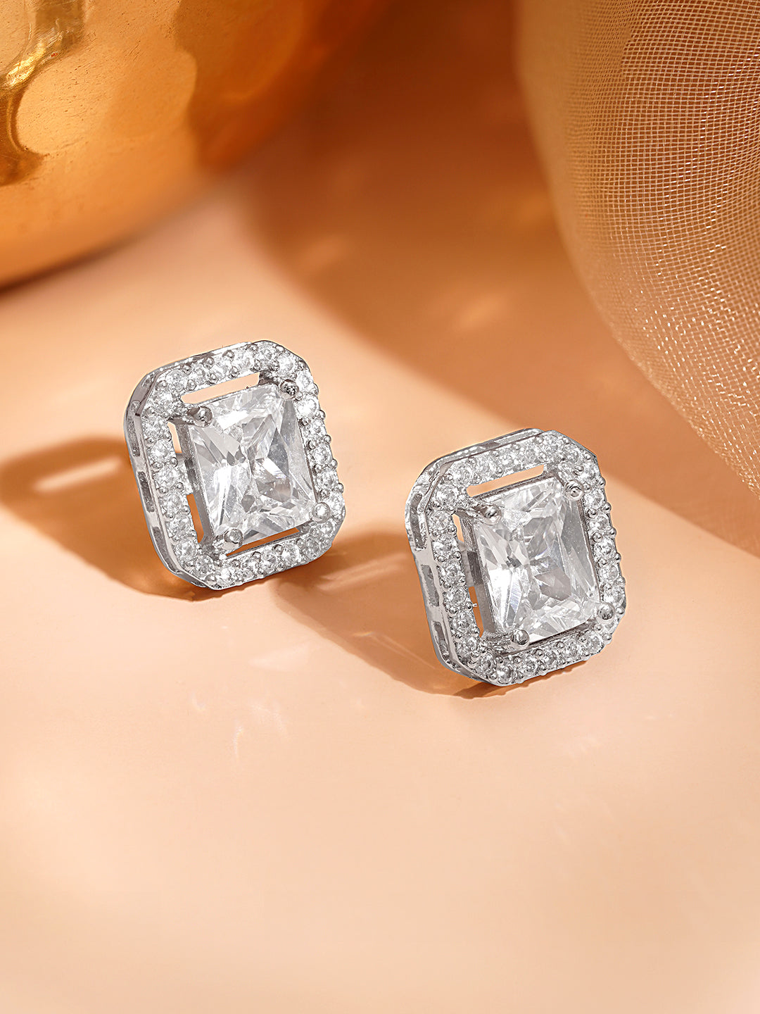 American Diamond Solitaire Studs フリーサイズ