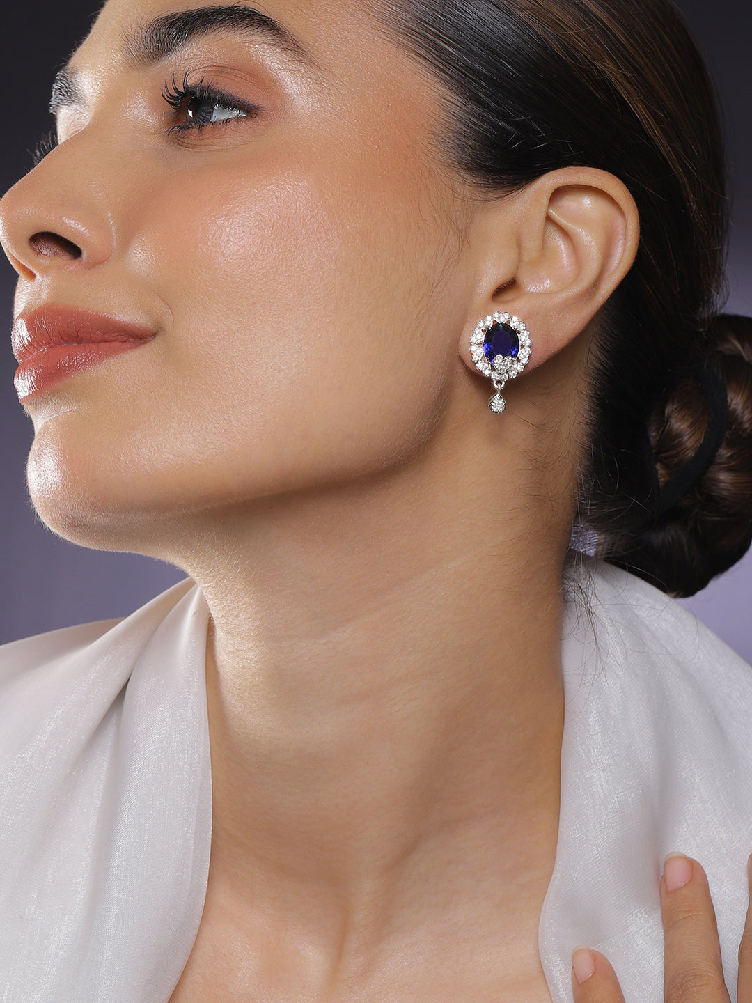 Polished Glow Blue Studs フリーサイズ