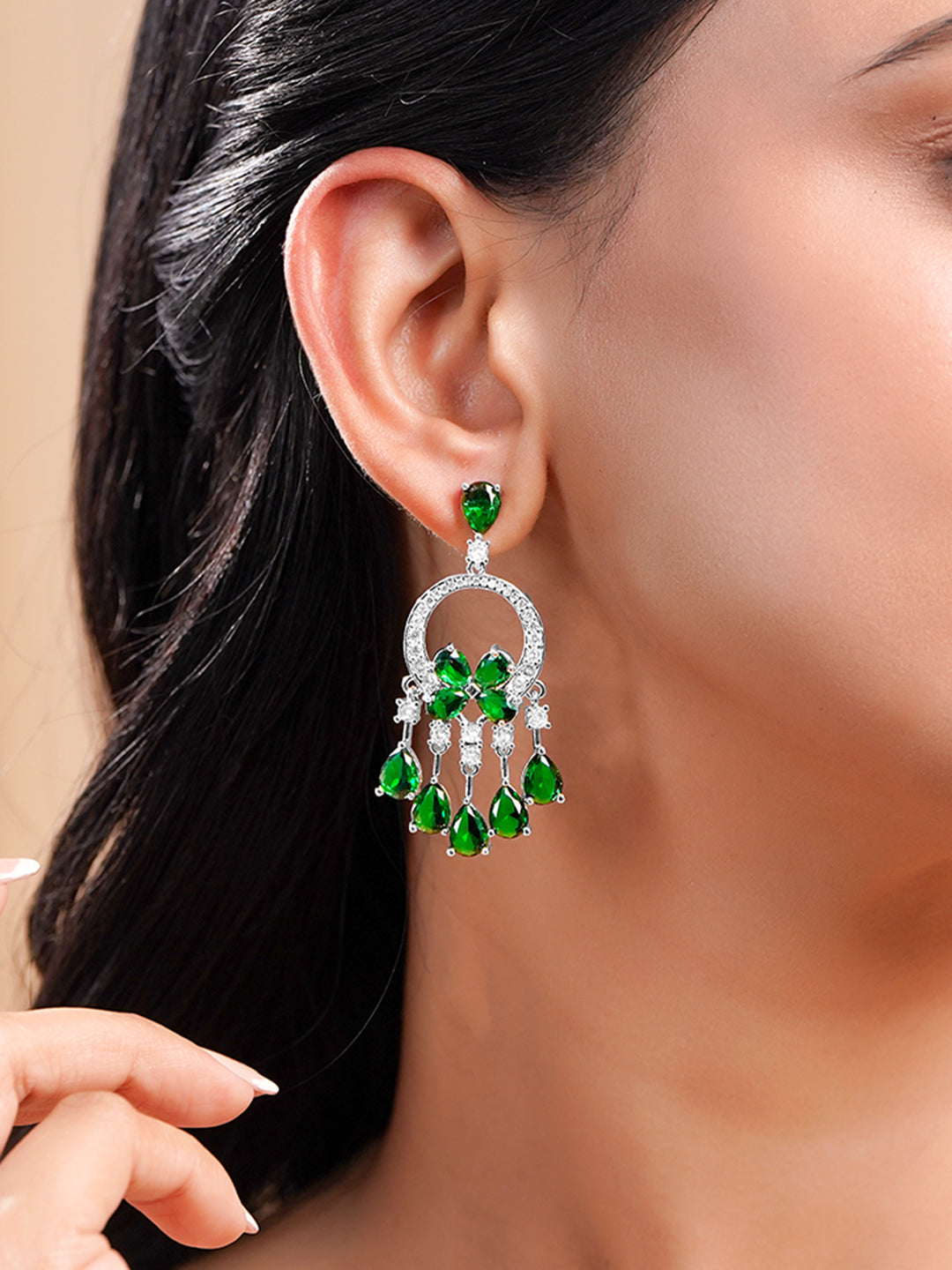 Emerald Crystal Cascade Statement Earrings フリーサイズ