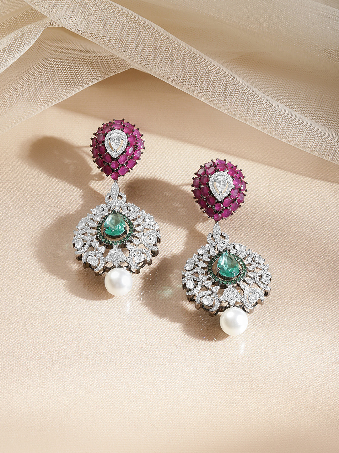 Signature Pearl Crystal Drop Earrings フリーサイズ