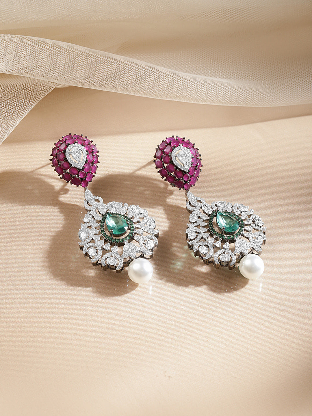Signature Pearl Crystal Drop Earrings フリーサイズ
