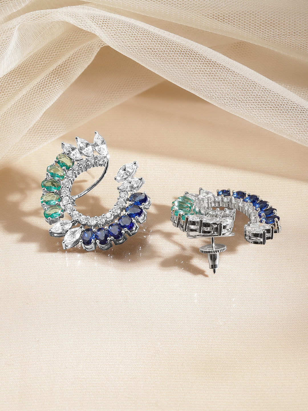 Blue Green Crescent Crystal Studs フリーサイズ