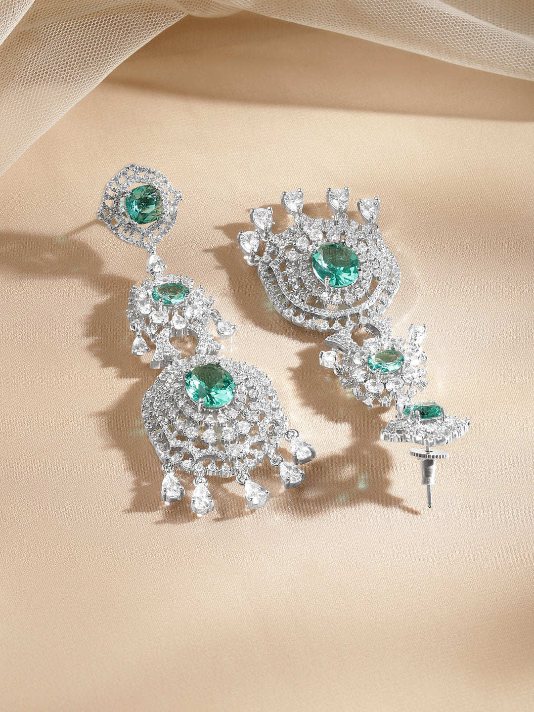 Enerald Diva Dangler Earrings フリーサイズ