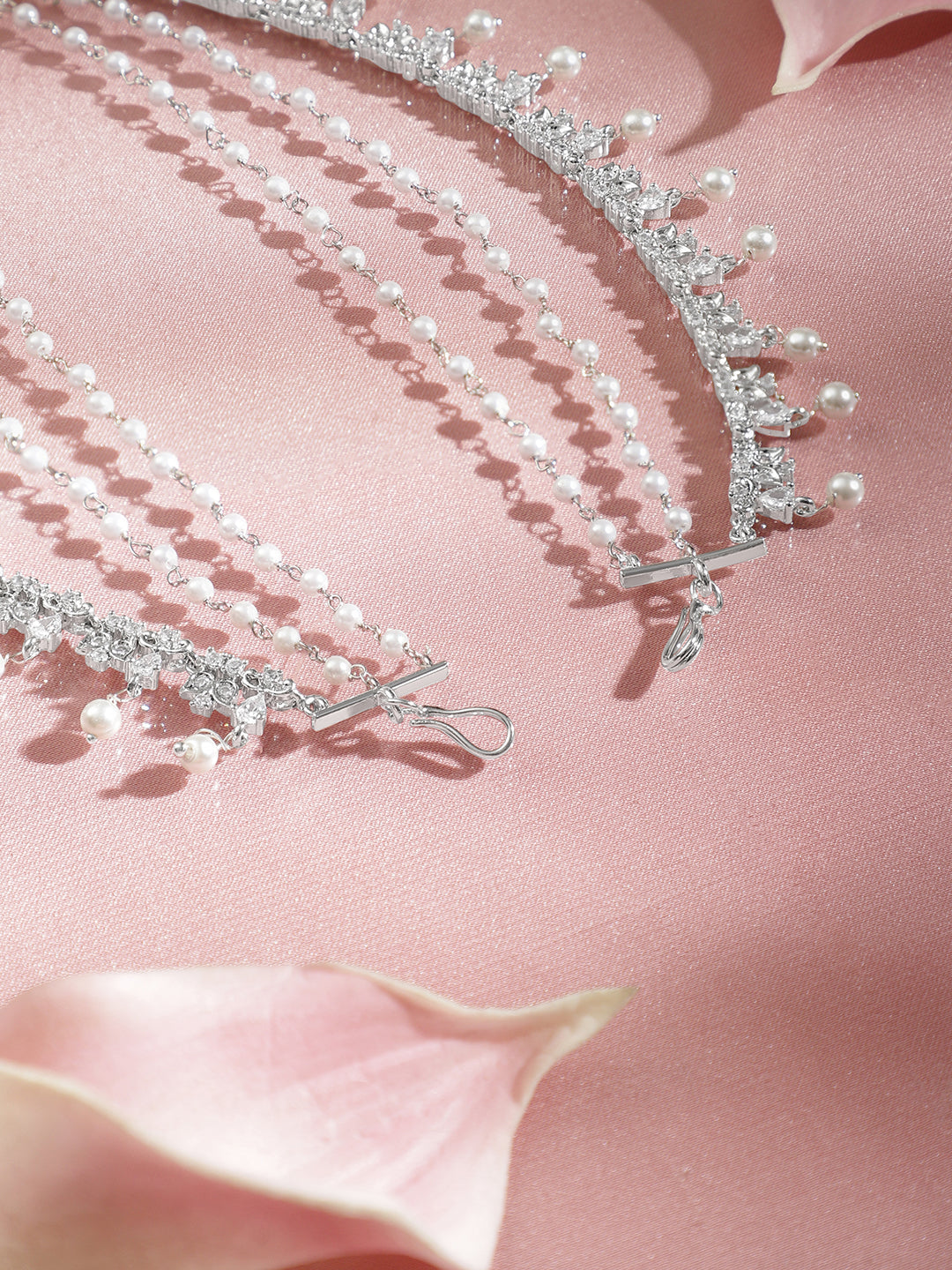 Rubans Rhodium Plated Brass CZ Studded Pearl Multilayer Ear Kaan Chain Earring フリーサイズ
