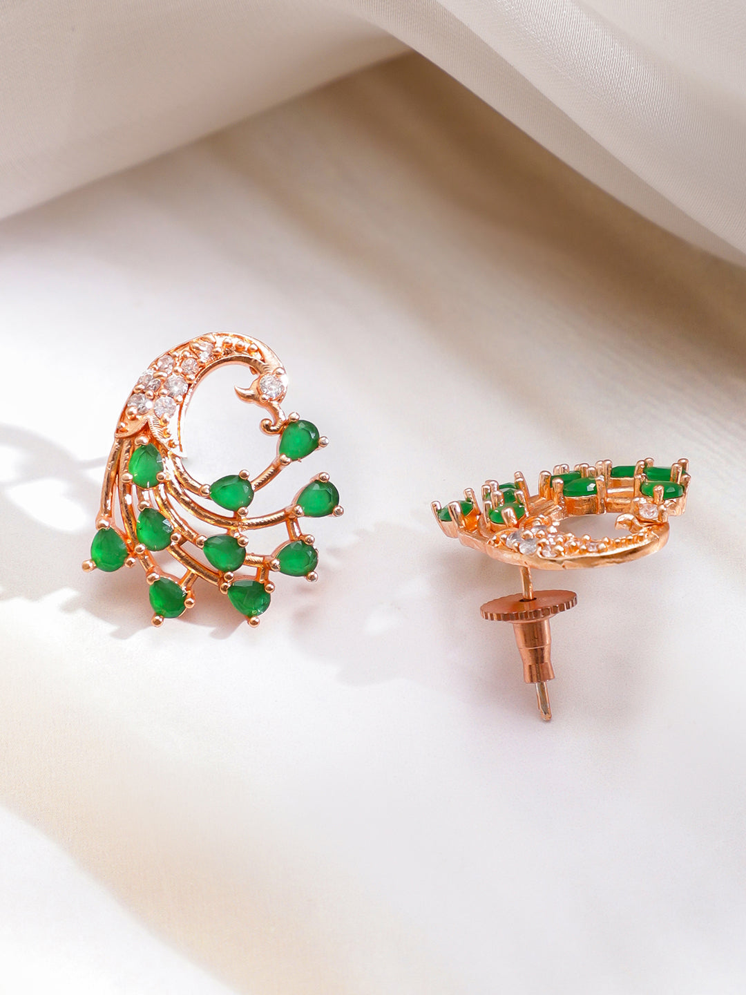 Gold Toned Green Stud Earrings フリーサイズ